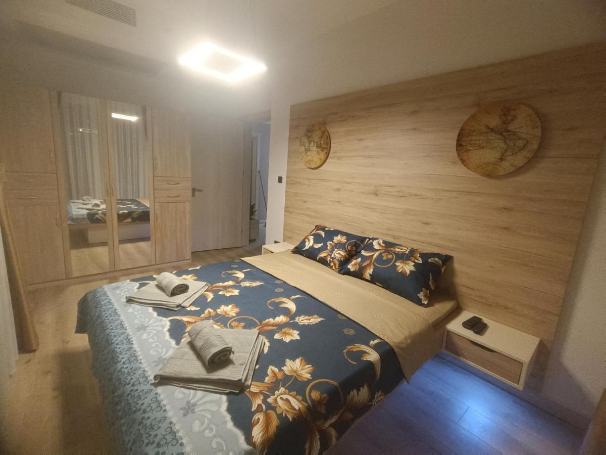 19Th & 18Th Floor Secure Apartments With Pool & Fitness & Parking Included In Price Skopje Exteriér fotografie
