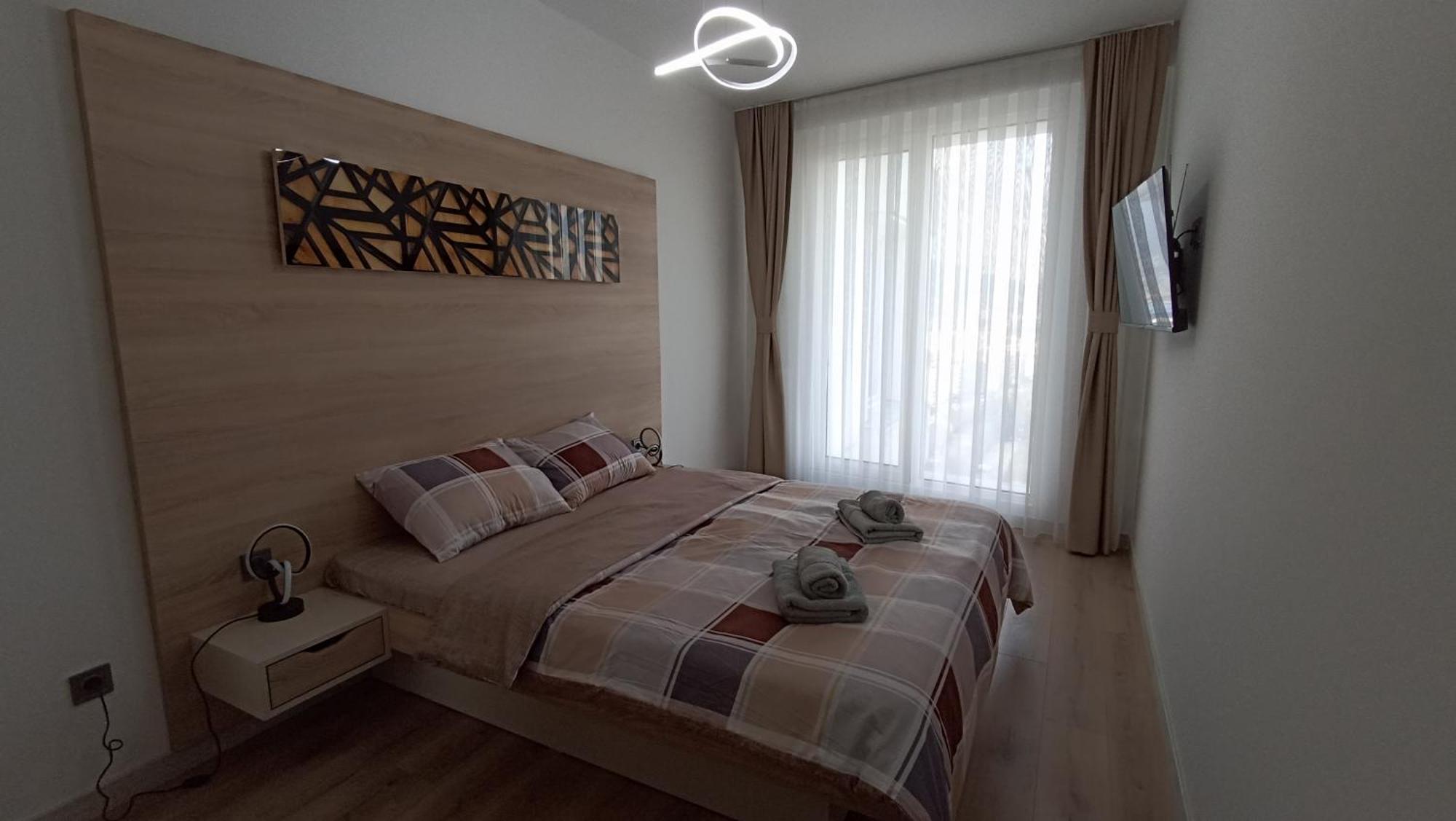 19Th & 18Th Floor Secure Apartments With Pool & Fitness & Parking Included In Price Skopje Exteriér fotografie