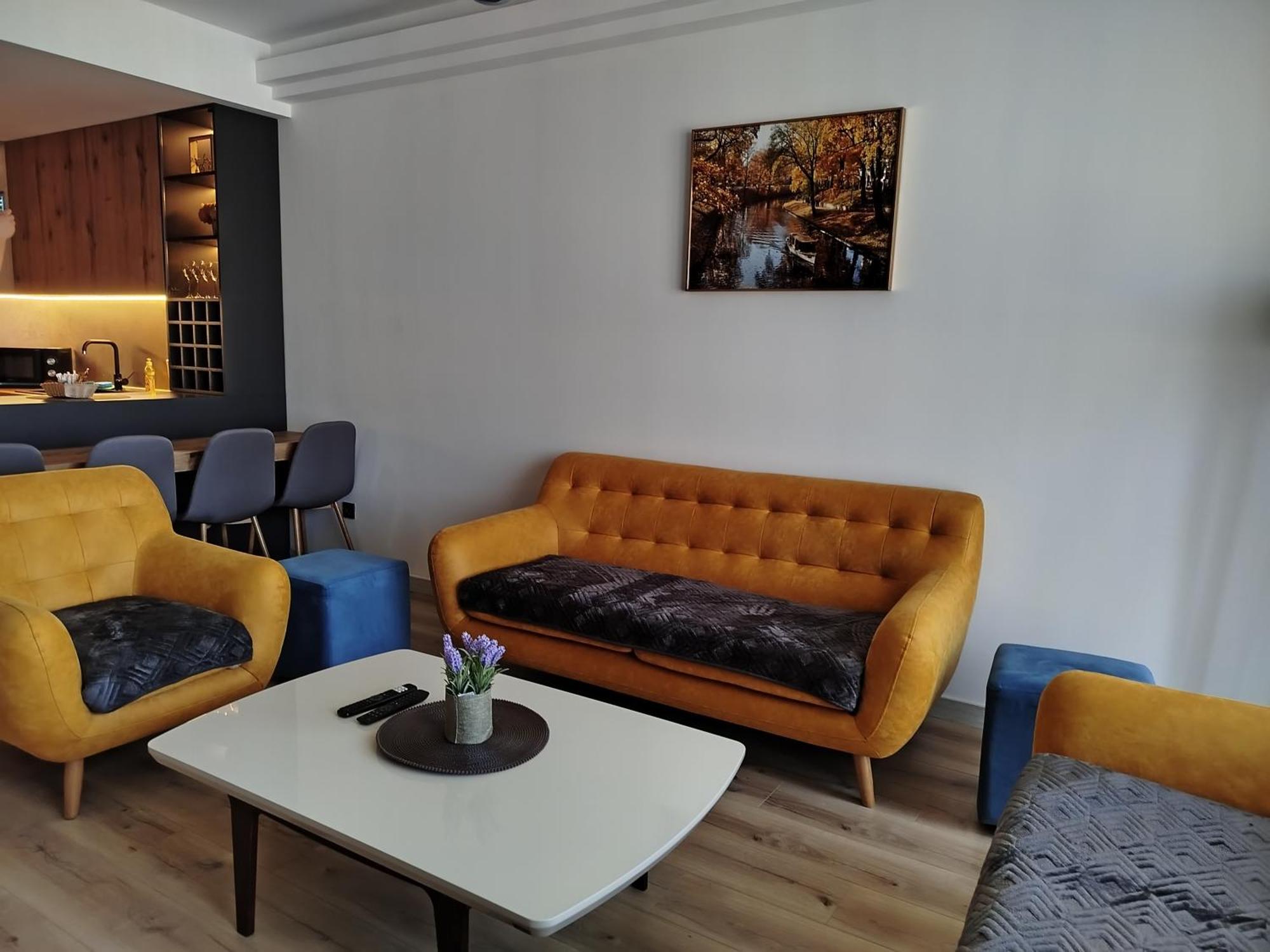 19Th & 18Th Floor Secure Apartments With Pool & Fitness & Parking Included In Price Skopje Exteriér fotografie