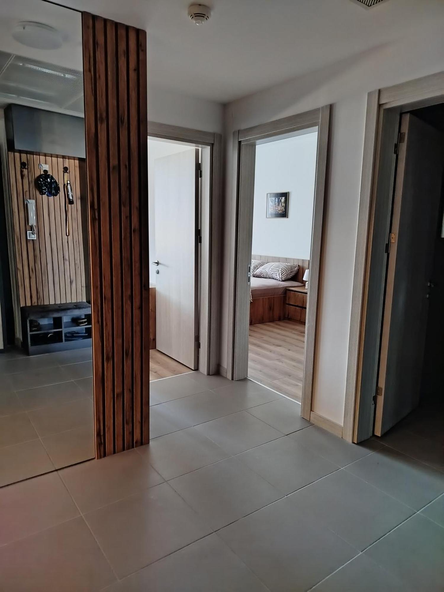 19Th & 18Th Floor Secure Apartments With Pool & Fitness & Parking Included In Price Skopje Exteriér fotografie